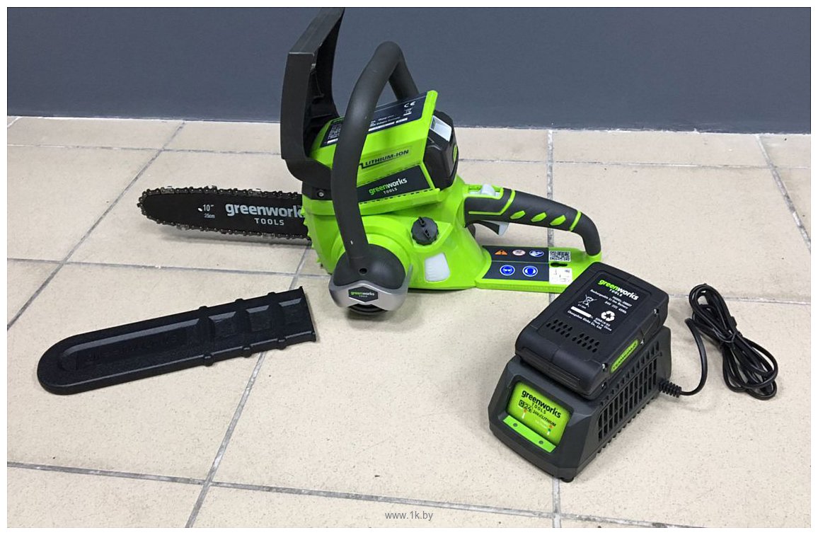 Greenworks g24cs25. GREENWORKS g24sl200. Цепная электрическая пила GREENWORKS g24cs25 2.0Ah x1. Гринворкс цепная пила 24 вольта 25 см.