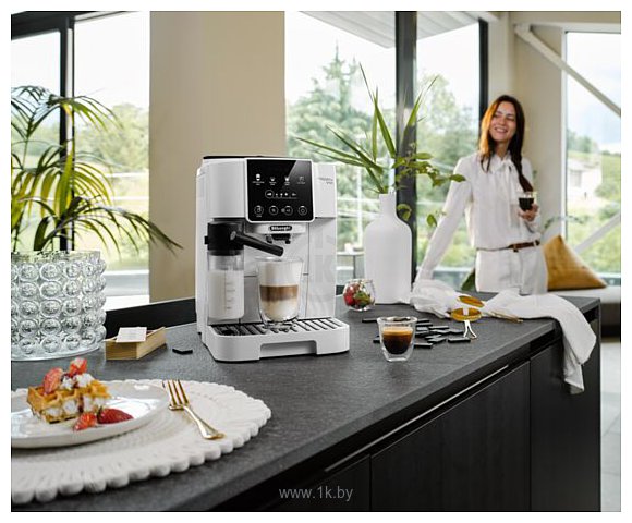 Фотографии DeLonghi Magnifica Start ECAM220.61.W