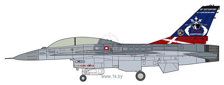 Фотографии Hasegawa Истребитель F-16BM Fighting Falcon Test Support