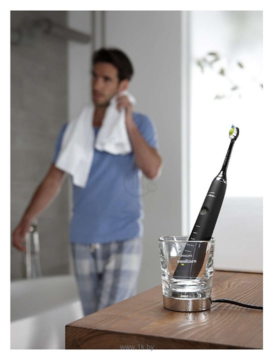 Фотографии Philips Sonicare DiamondClean HX9352/04