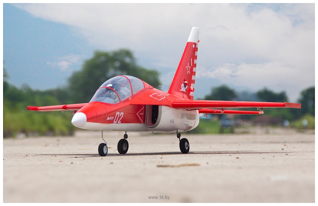 Фотографии FreeWing Yak-130 (70 мм) KIT