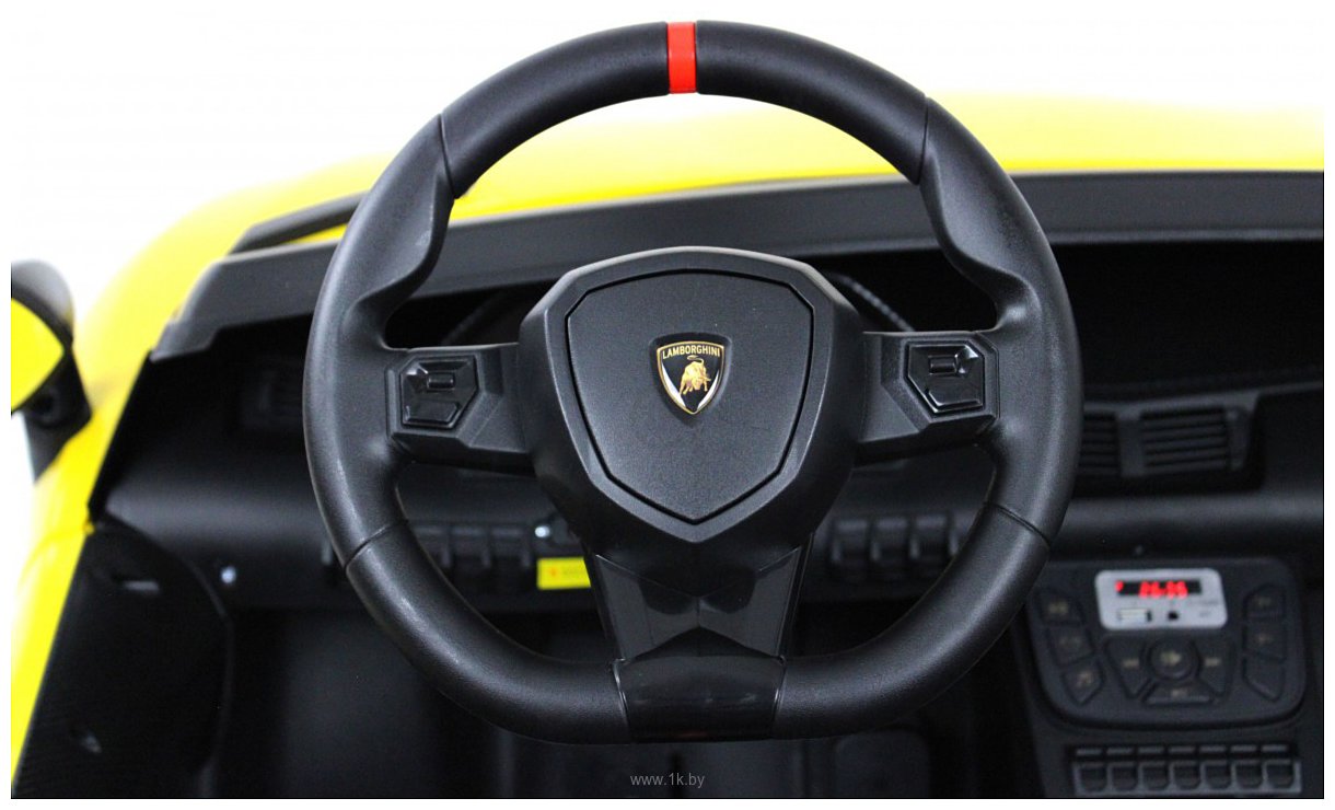 Фотографии RiverToys Lamborghini Aventador SV M777MM (желтый)