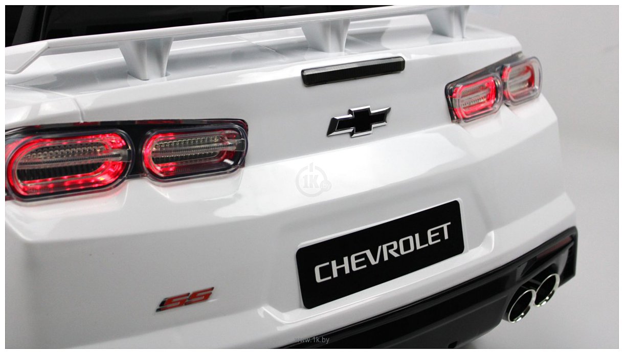 Фотографии RiverToys Chevrolet Camaro 2SS HL558 (белый)