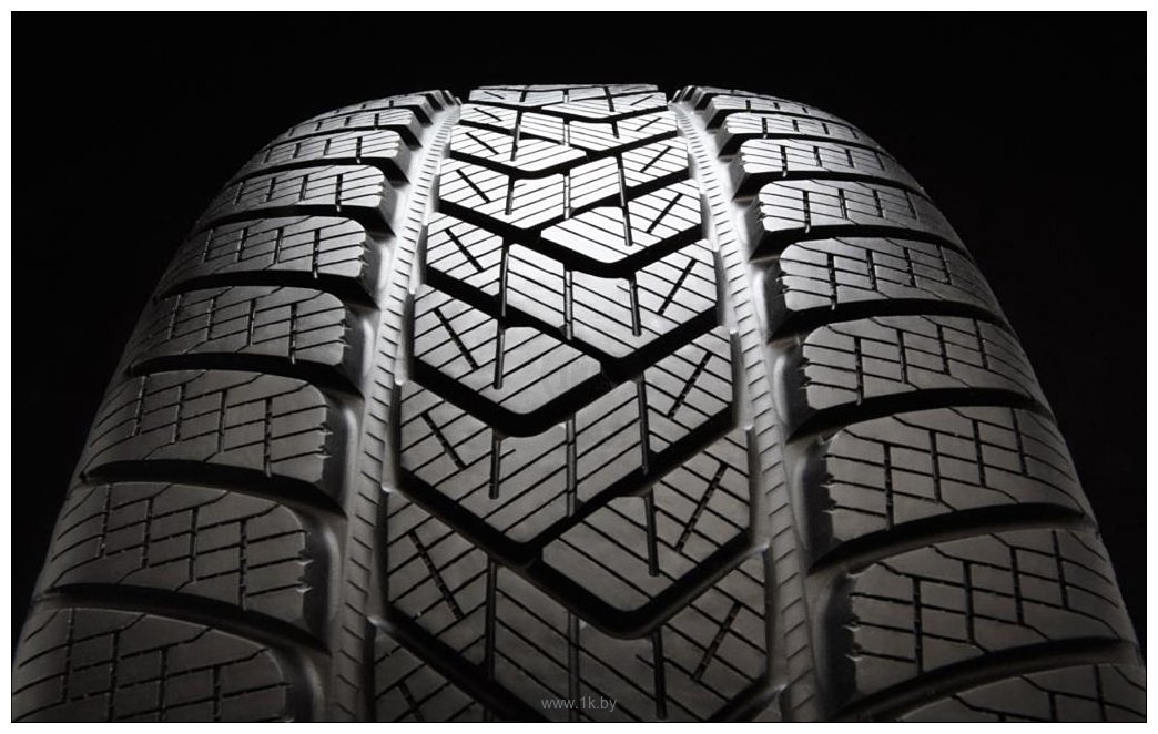 Фотографии Pirelli Scorpion Winter 215/65 R17 103H