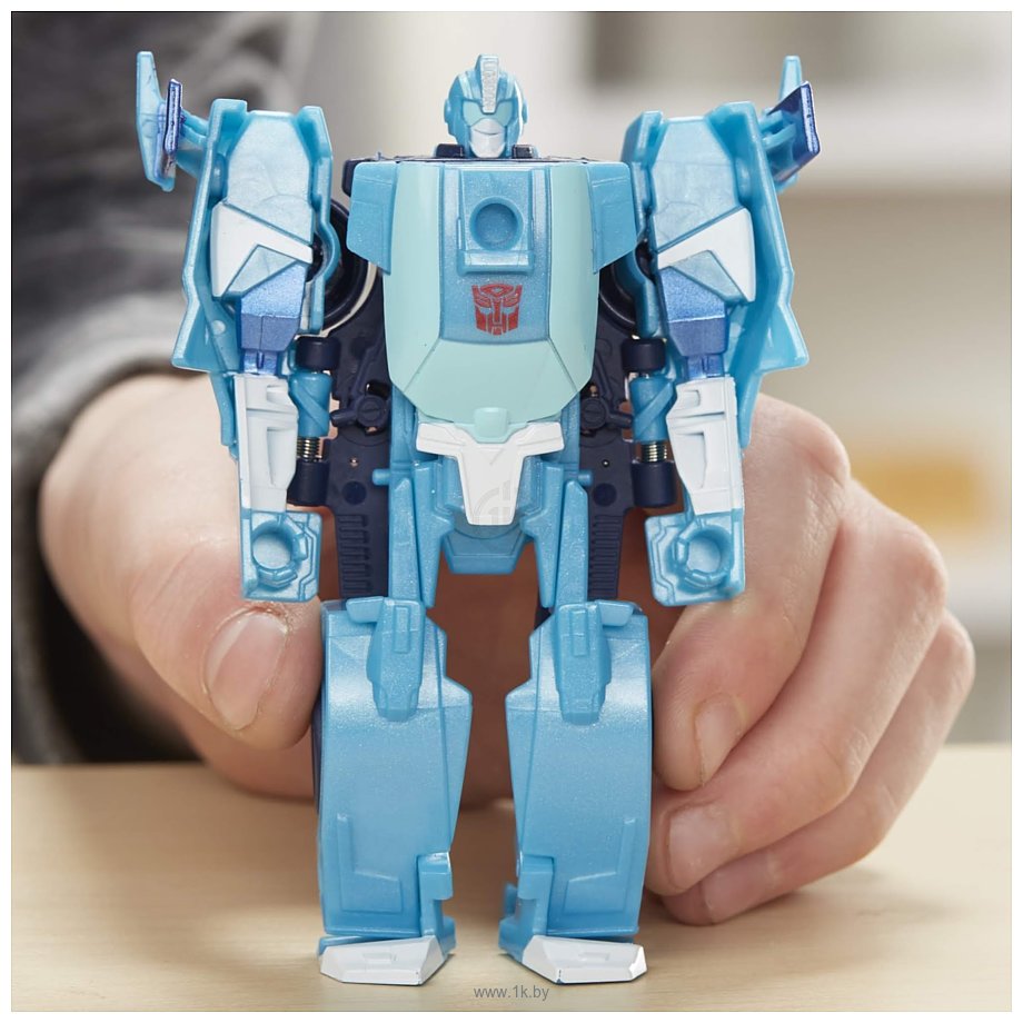 Фотографии Hasbro Transformers Cyberverse 1-Step Changer Blurr E3525