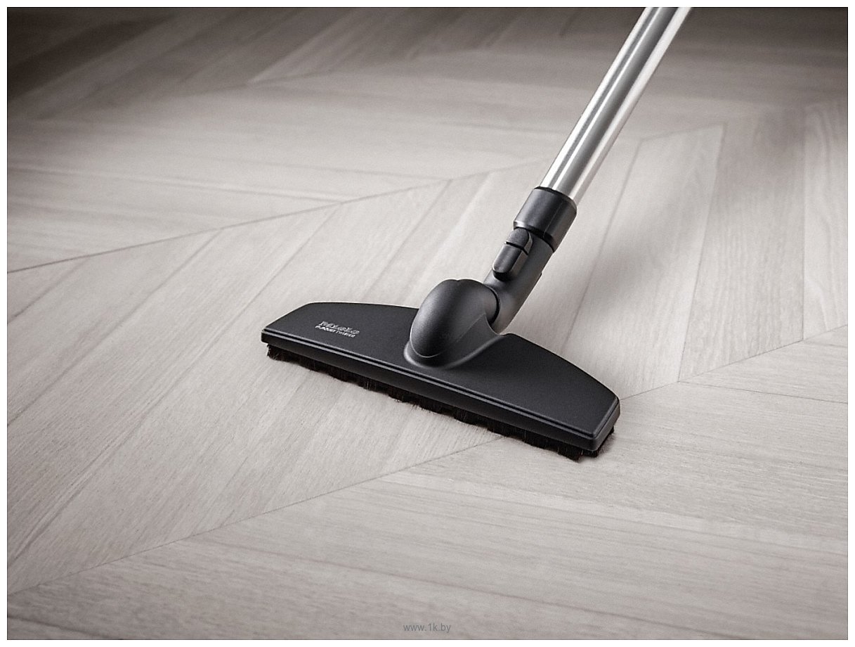 Фотографии Miele SKRF3 Blizzard CX1 Red Edition Parquet PowerLine