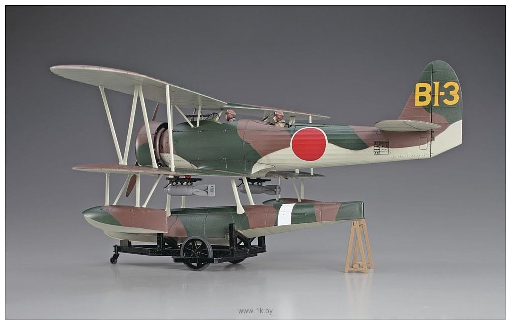 Фотографии Hasegawa Гидросамолет Nakajima E8N1 Type 95 Recon Seaplane Model 1