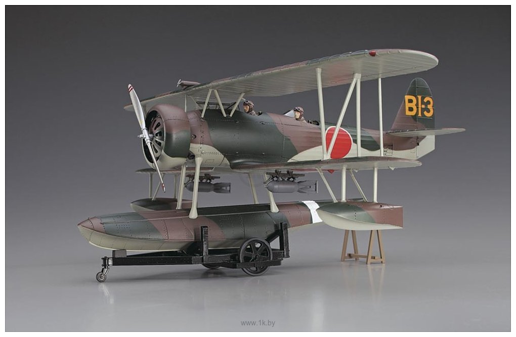 Фотографии Hasegawa Гидросамолет Nakajima E8N1 Type 95 Recon Seaplane Model 1