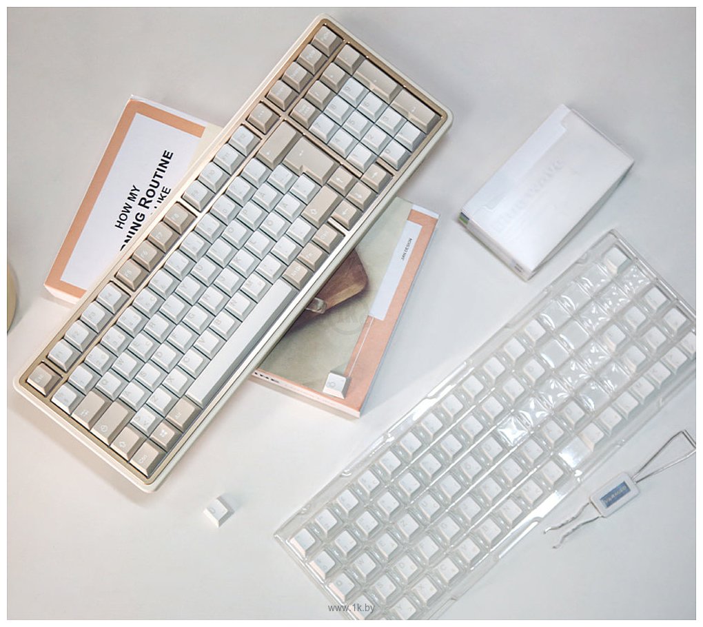 Фотографии Varmilo Minilo98 Pro Star Sand Kailh Prestige Silent (без кириллицы)