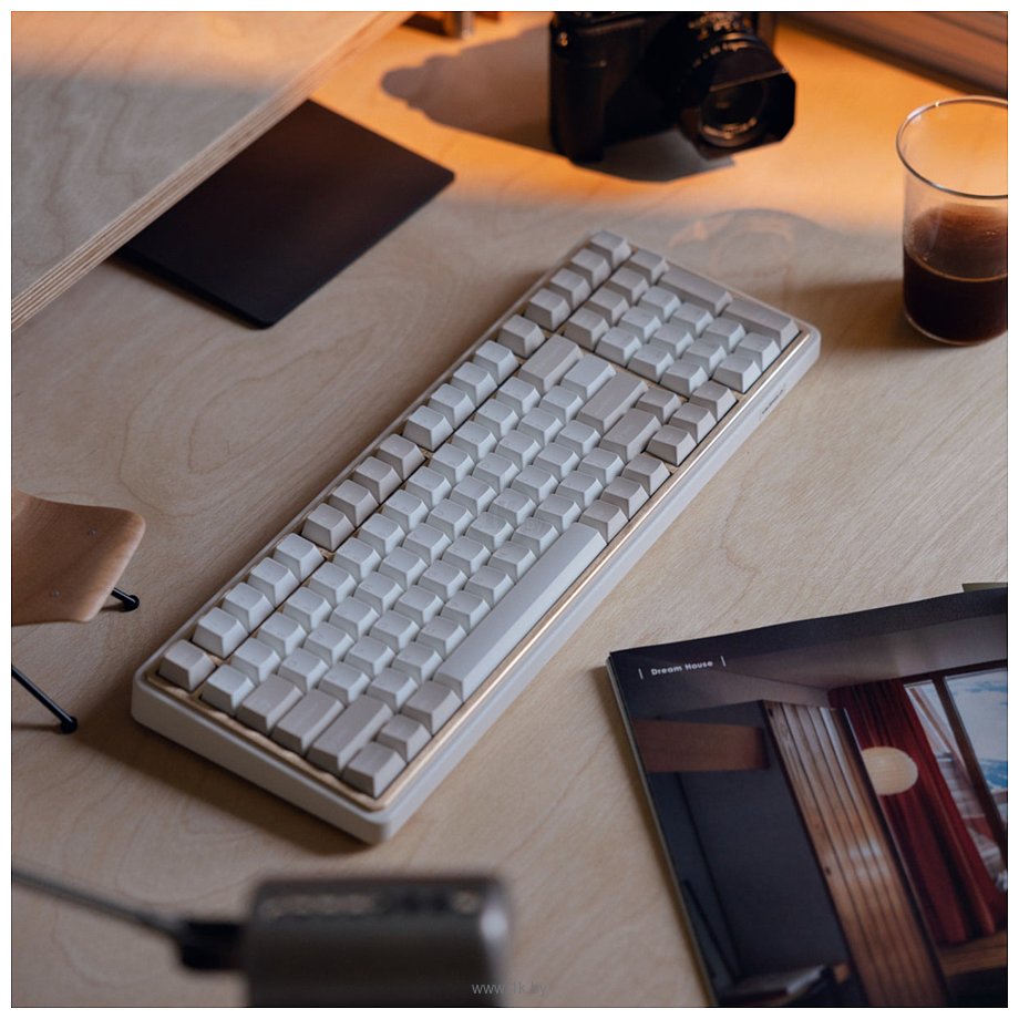 Фотографии Varmilo Minilo98 Pro Star Sand Kailh Prestige Silent (без кириллицы)