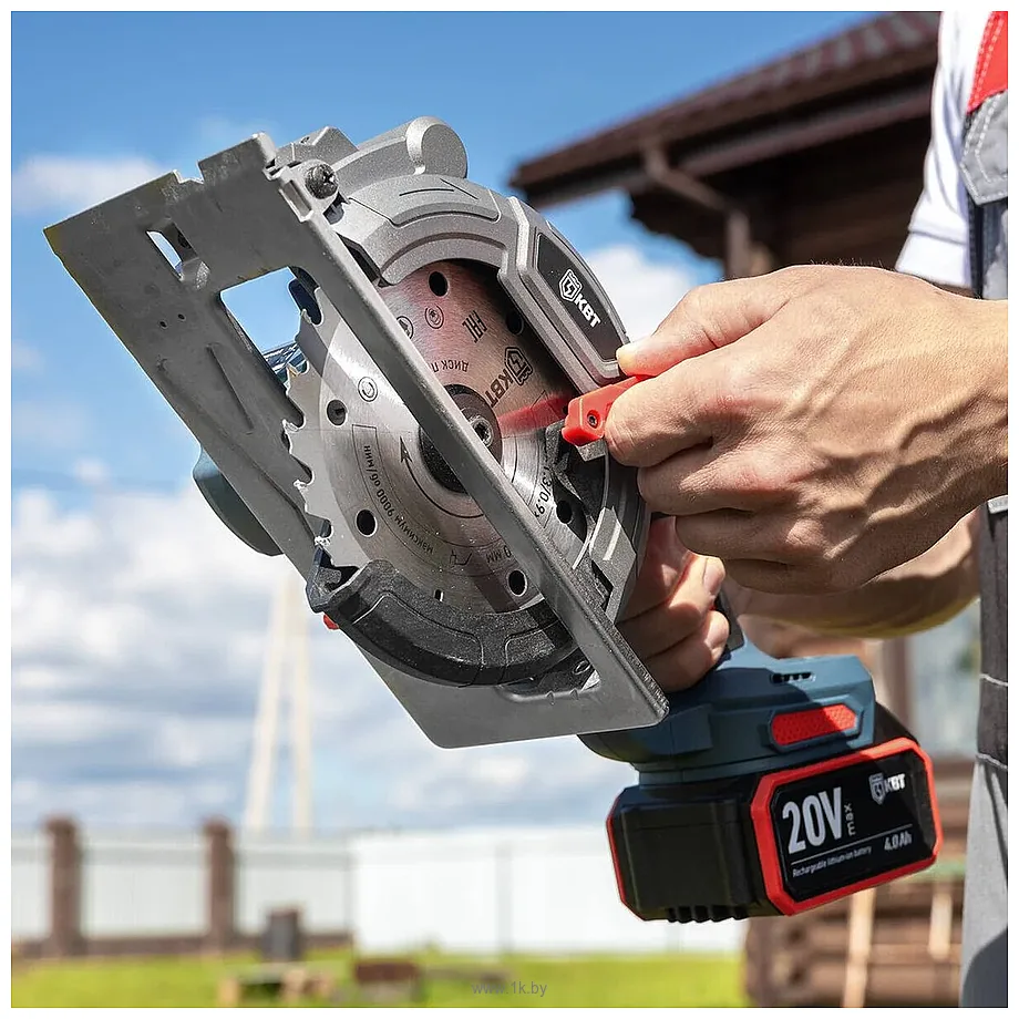 Фотографии КВТ CB-20-140 (с 2-мя АКБ, сумка)