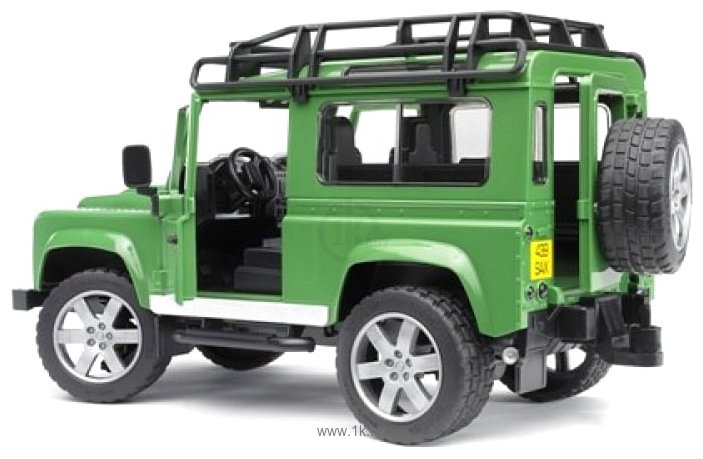 Фотографии Bruder Land Rover Defender 02590