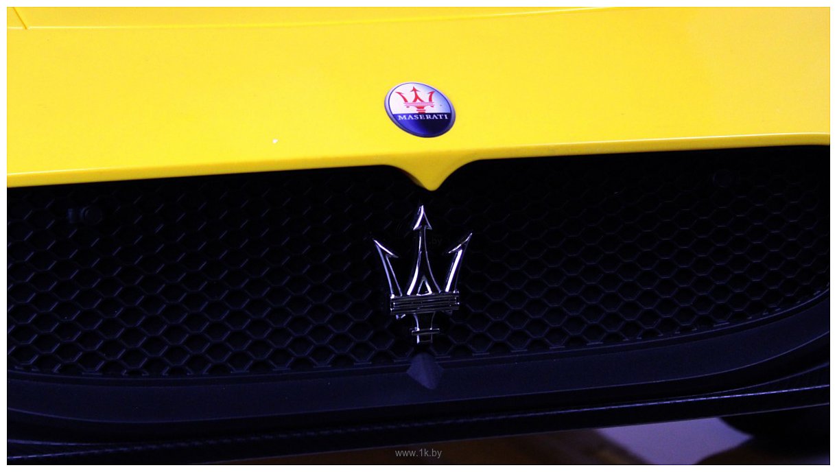 Фотографии RiverToys Maserati MC20 P111PP (желтый глянец)