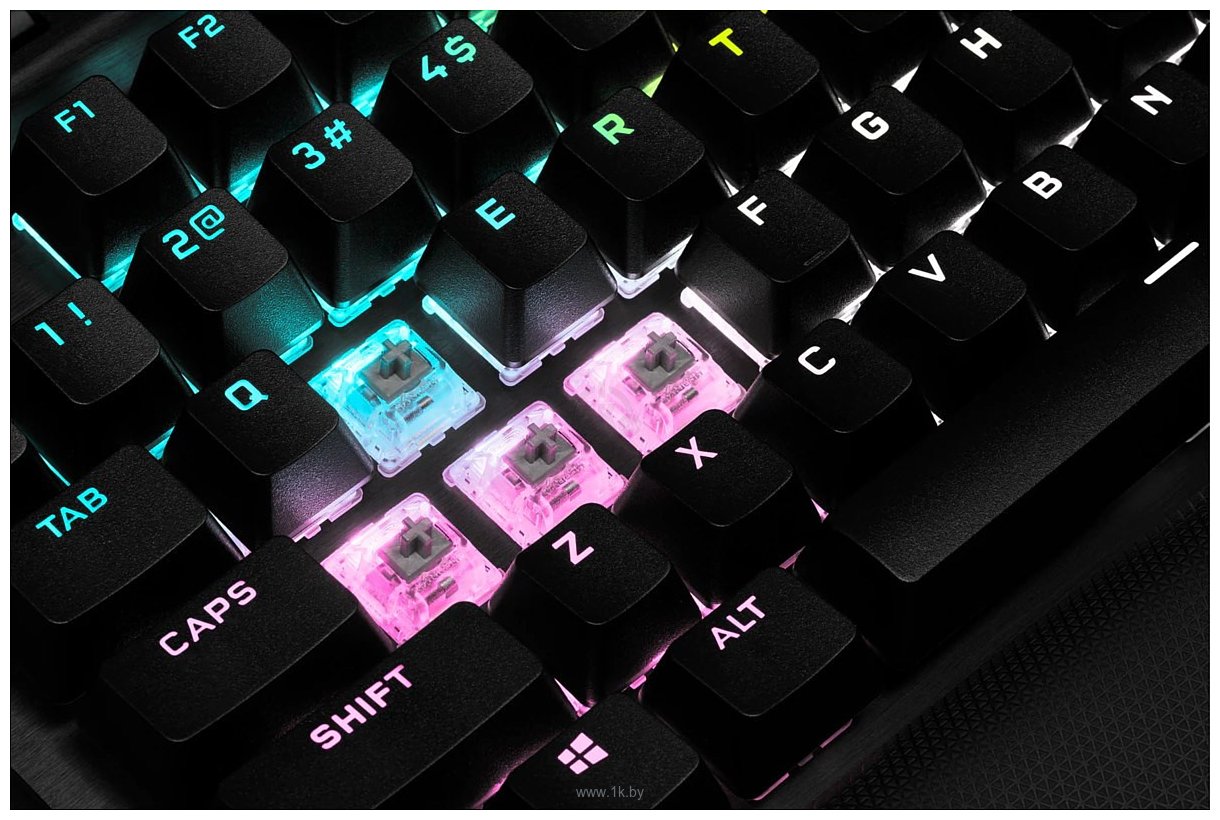 Фотографии Corsair K70 RGB TKL Cherry MX Red (без кириллицы)