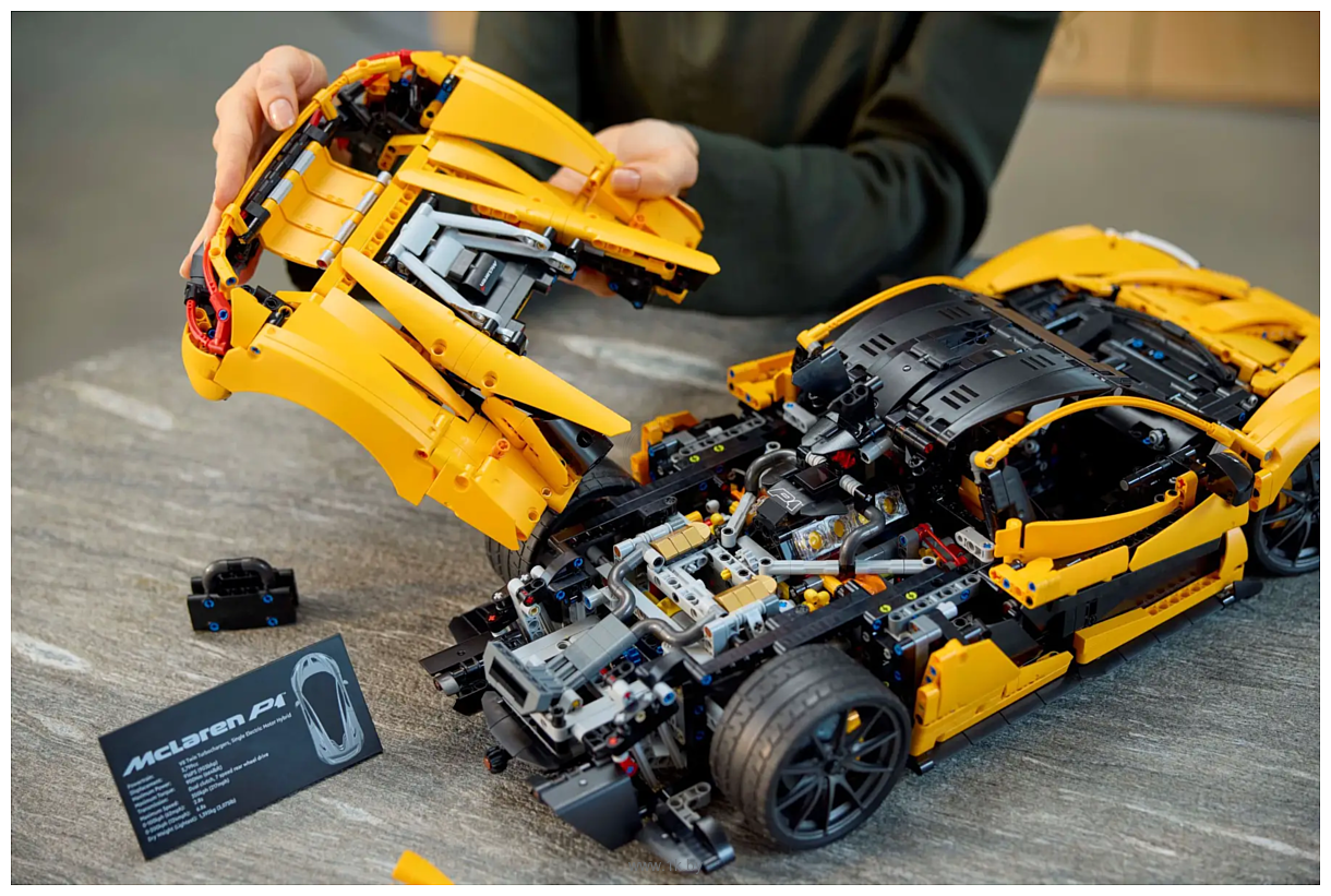 Фотографии LEGO Technic 42172 McLaren P1