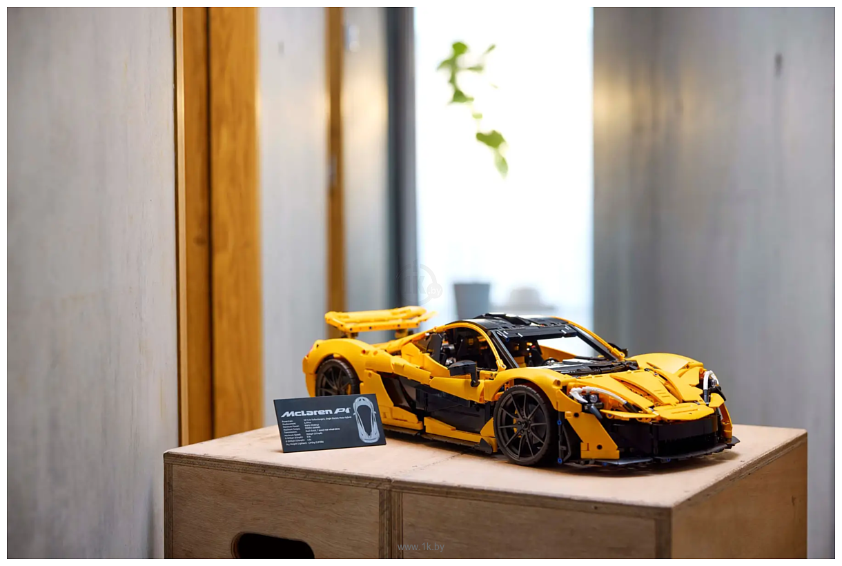 Фотографии LEGO Technic 42172 McLaren P1