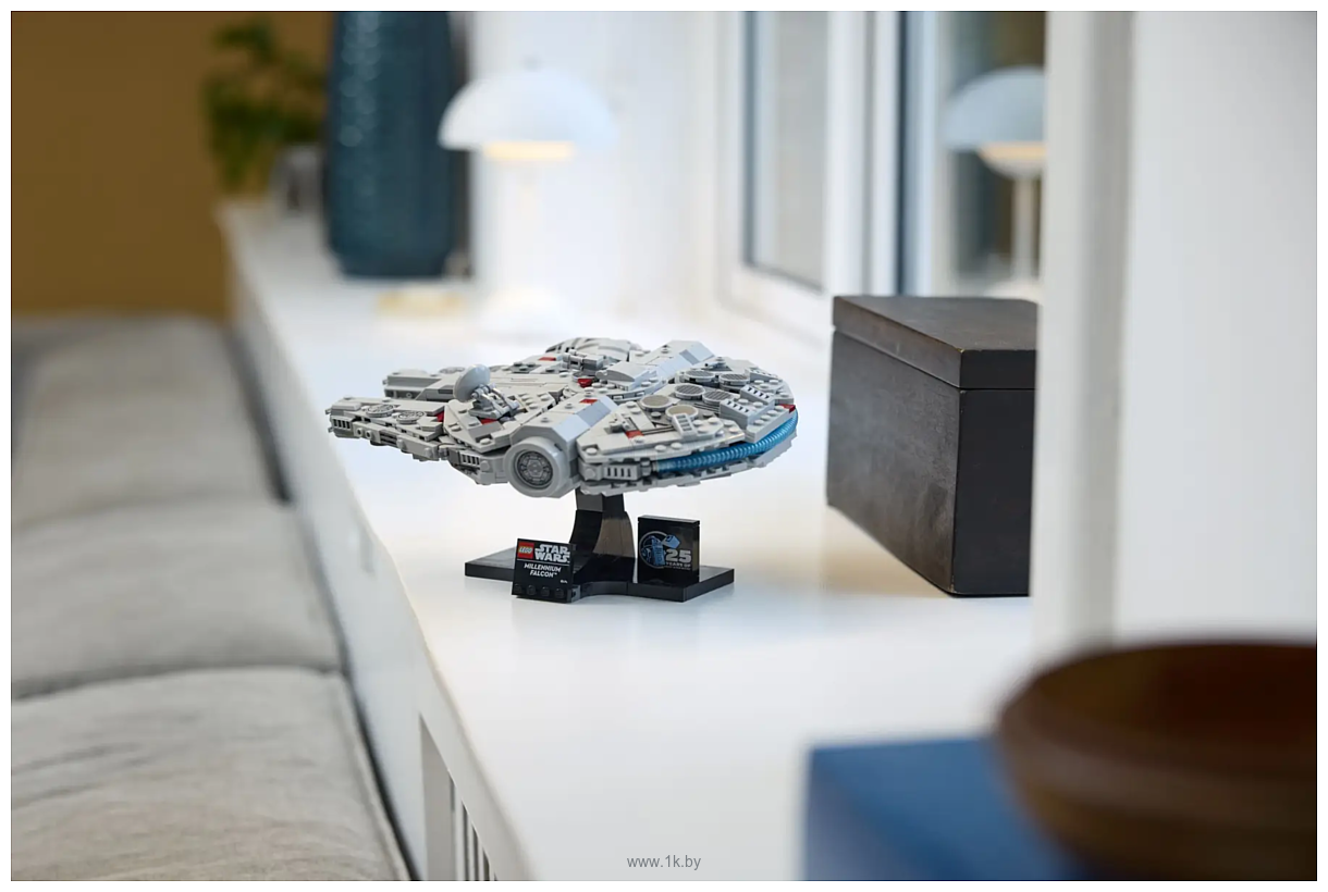 Фотографии LEGO Star Wars 75375 Сокол Тысячелетия