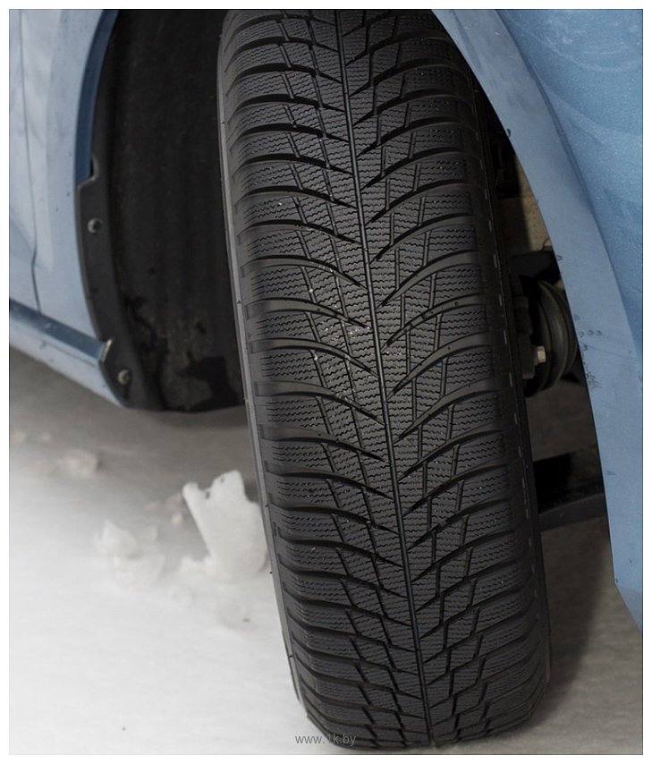 Фотографии Bridgestone Blizzak LM001 205/55 R17 91H