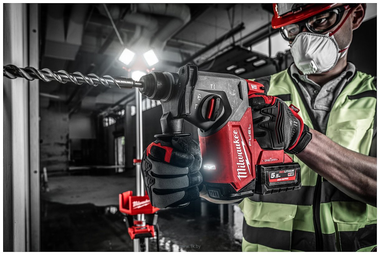 Фотографии Milwaukee M18 ONE FH-0X 4933478886 (без АКБ, кейс)