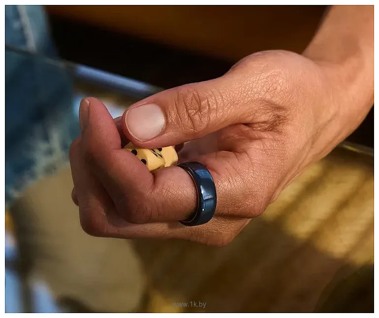 Фотографии Oura Ring 4 Ceramic (синий, размер 13)