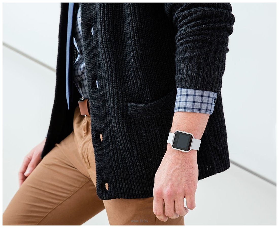 Фотографии Fitbit кожаный с рамкой для Fitbit Blaze (L, mist gray/stainless steel)
