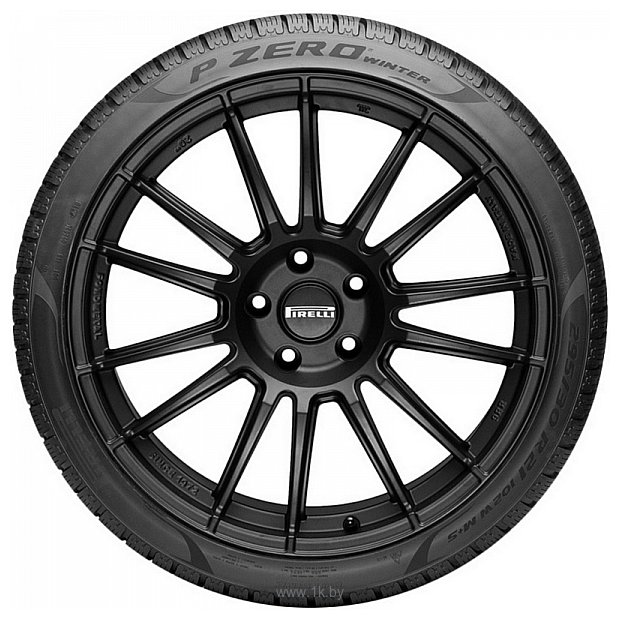 Фотографии Pirelli P Zero Winter 235/40 R19 92V