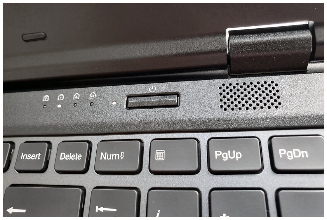 Фотографии Fujitsu LifeBook E559 (E5590M0001RU)