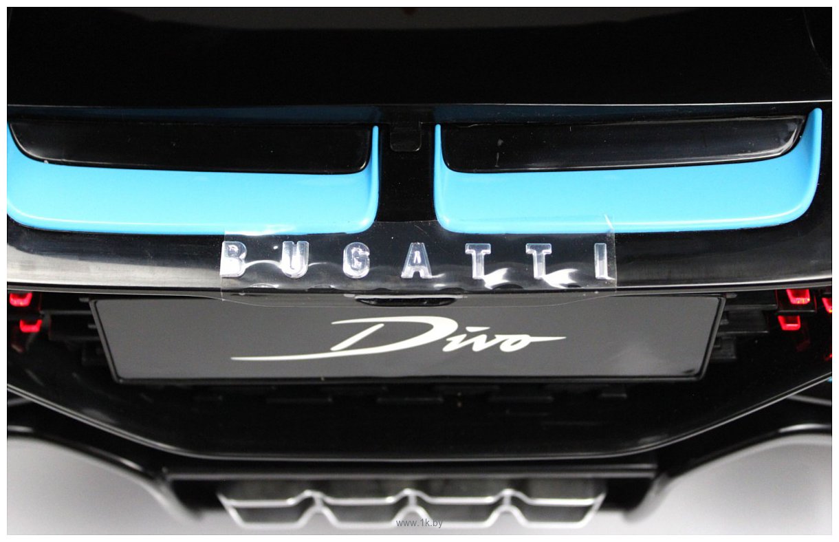 Фотографии RiverToys Bugatti Divo HL338 (черный)