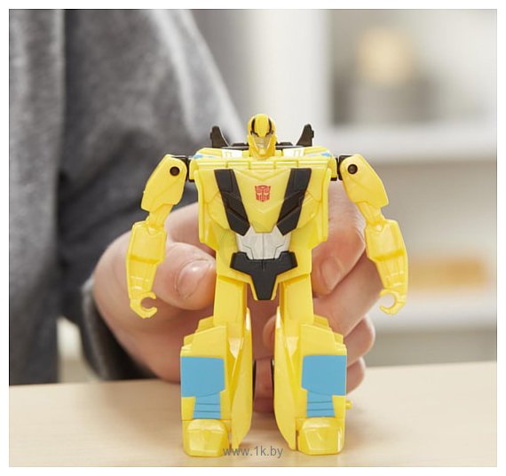 Фотографии Transformers Cyberverse 1-Step Changer Bumblebee E3523