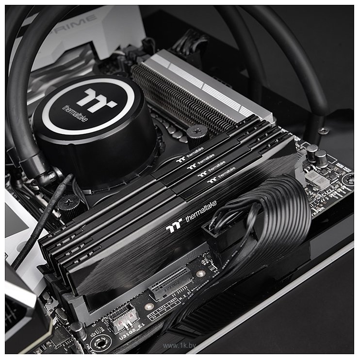 Фотографии Thermaltake H-One R021D408GX1-3200C16D