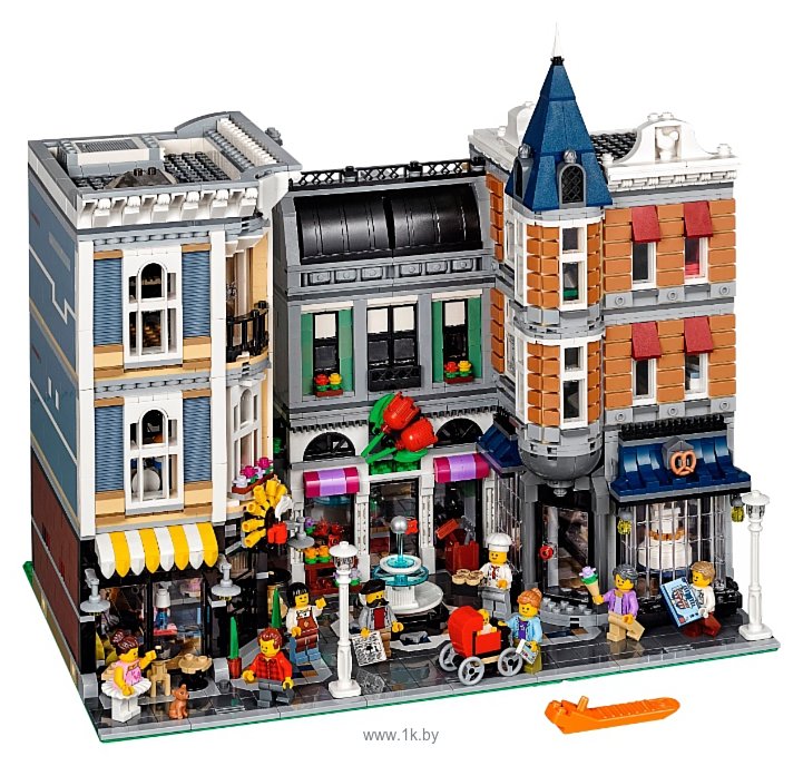 Фотографии LEGO Creator 10255 Городская площадь