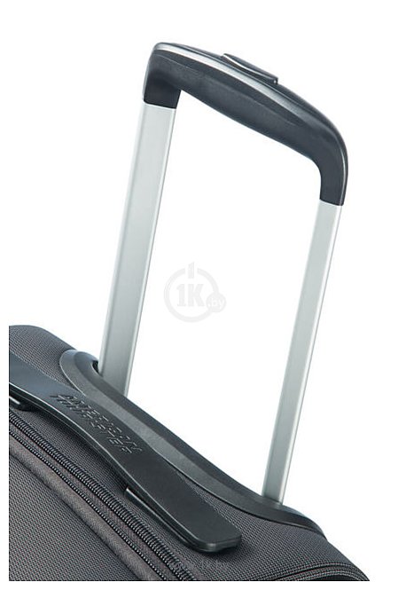 Фотографии American Tourister Skyglider Jet Black 66 см