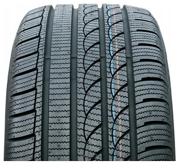 Фотографии Tracmax Ice-Plus S210 235/45 R17 97V XL