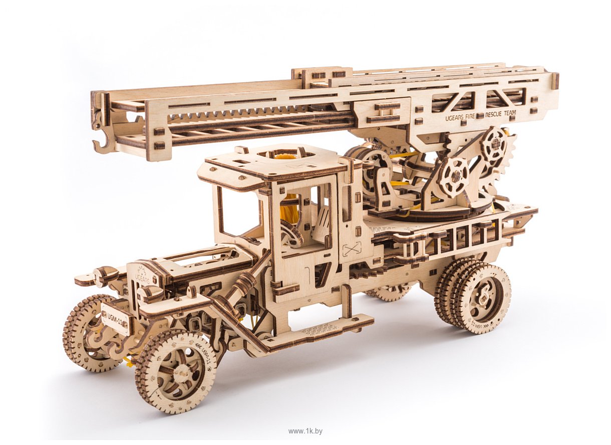 Фотографии Ugears Пожарная машина