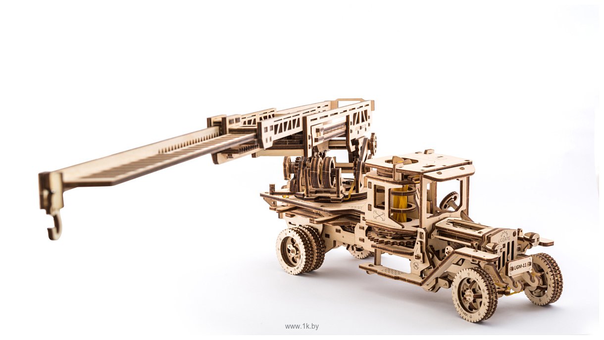 Фотографии Ugears Пожарная машина