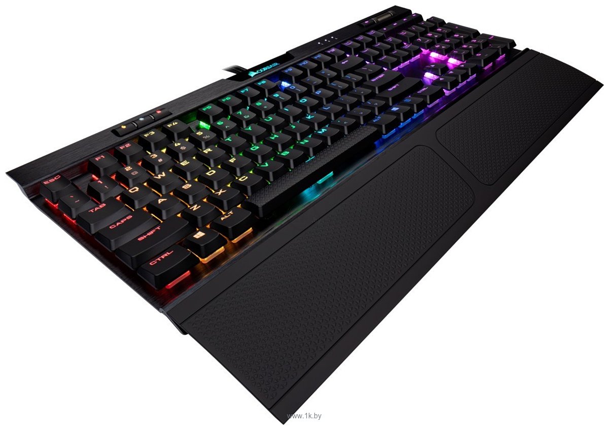 Фотографии Corsair K70 RGB MK.2 Low Profile Cherry MX Red (без кириллицы)