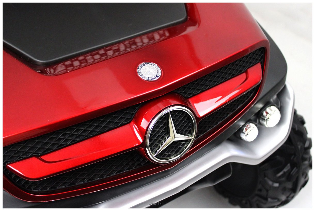 Фотографии RiverToys Mercedes-Benz Unimog Mini P777BP (вишневый глянец)
