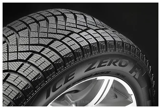 Фотографии Pirelli Ice Zero Friction 215/50 R19 93T