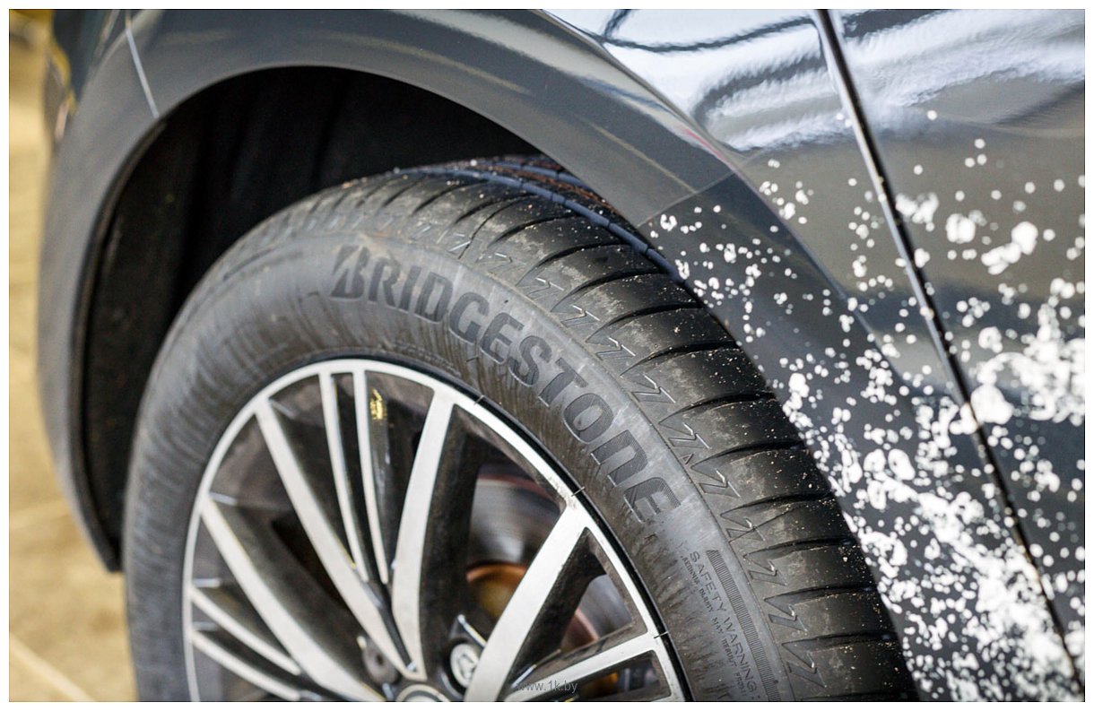 Фотографии Bridgestone Turanza T005 285/35 R20 104Y