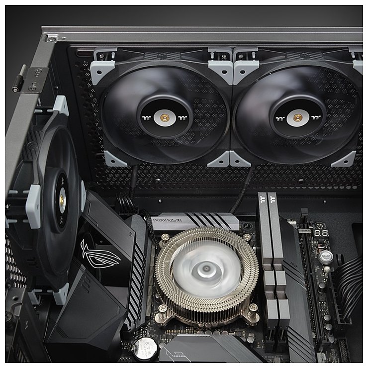 Фотографии Thermaltake ToughFan 12 CL-F117-PL12BL-A