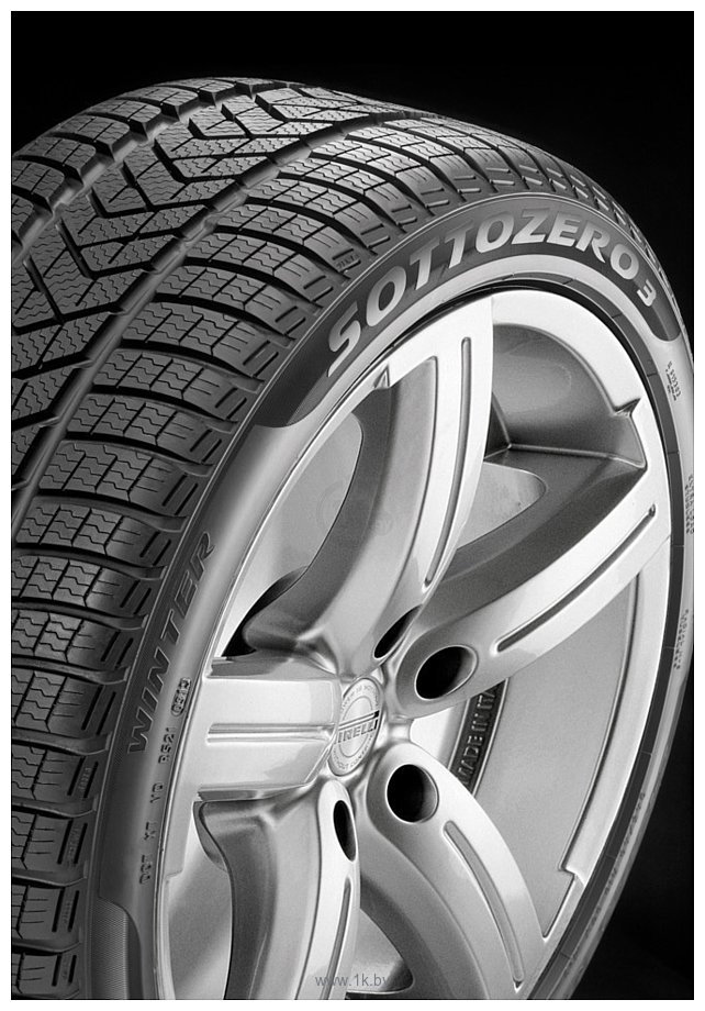 Фотографии Pirelli Winter Sotto Zero Serie III 285/35 R20 104V