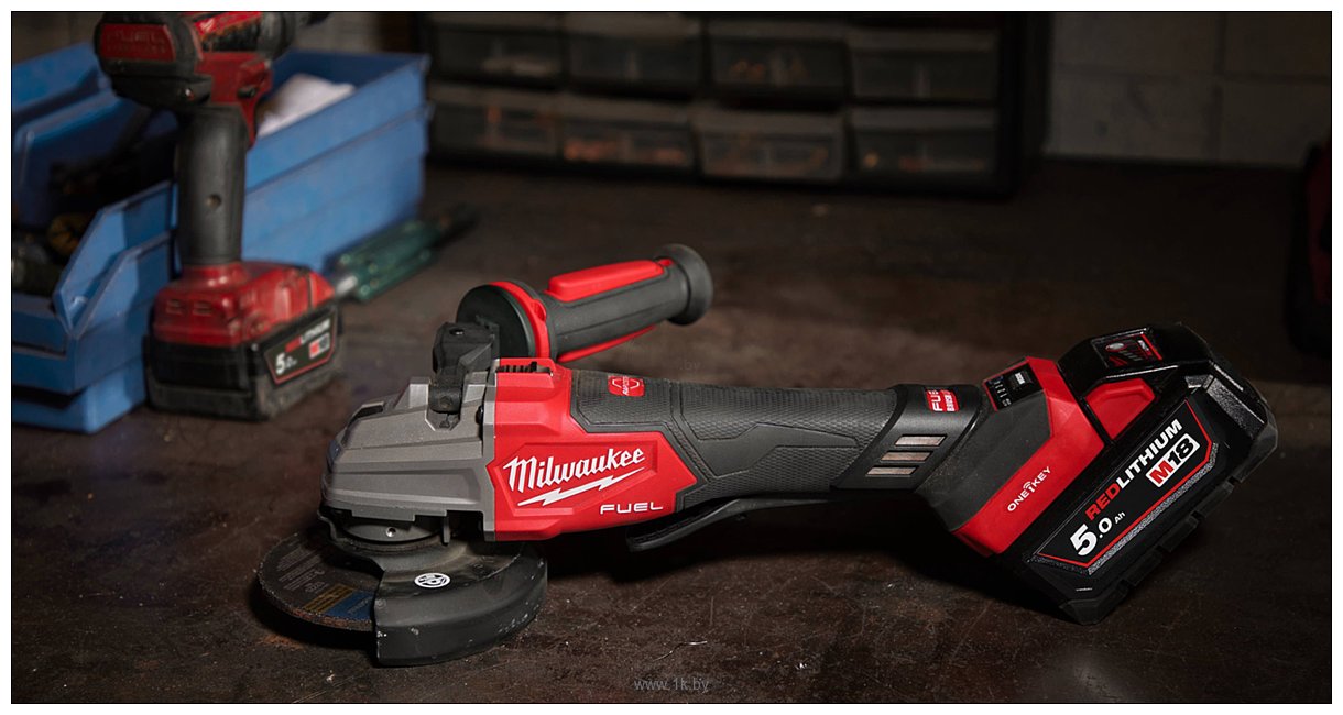 Фотографии Milwaukee M18 Fuel One-Key M18FSAGSVO125X-0X 4933493552 (без АКБ, кейс)