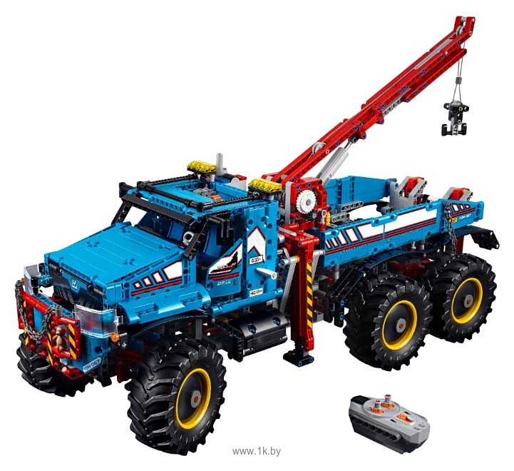 Фотографии LEGO Technic 42070 Эвакуатор-внедорожник 6х6