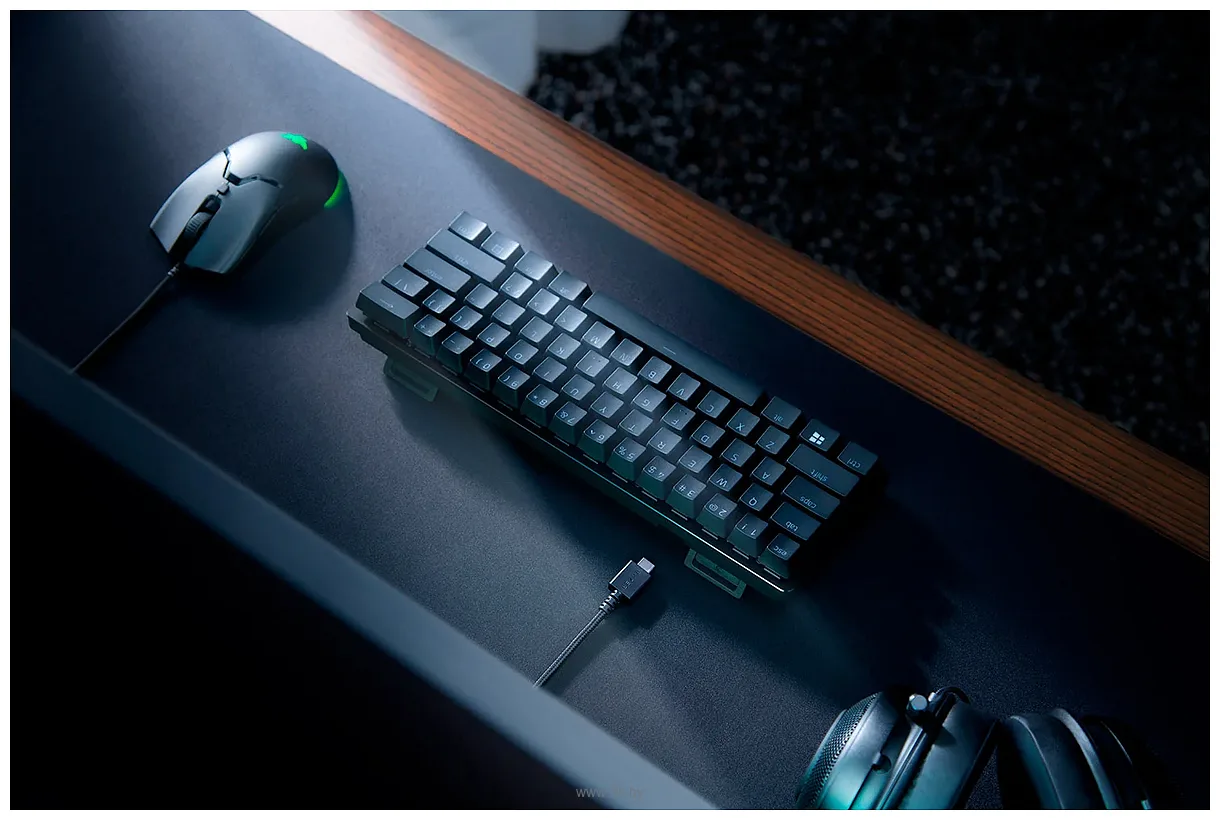 Фотографии Razer Huntsman Mini Clicky black Фотографии Razer Huntsman Mini Clicky black