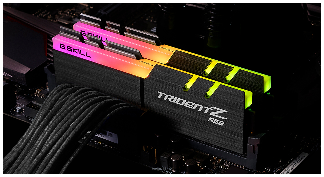 Фотографии G.SKILL Trident Z RGB F4-4400C19D-32GTZR