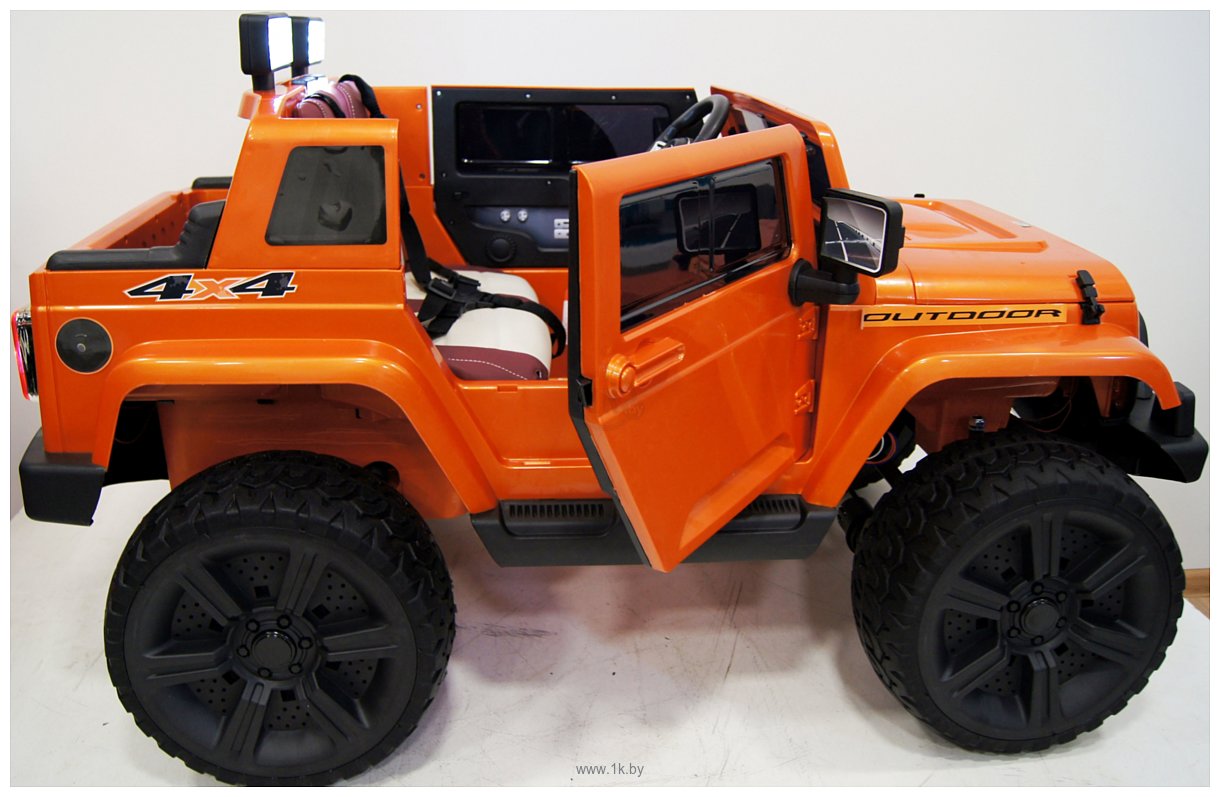 Фотографии RiverToys Jeep Wrangler O999OO (оранжевый)