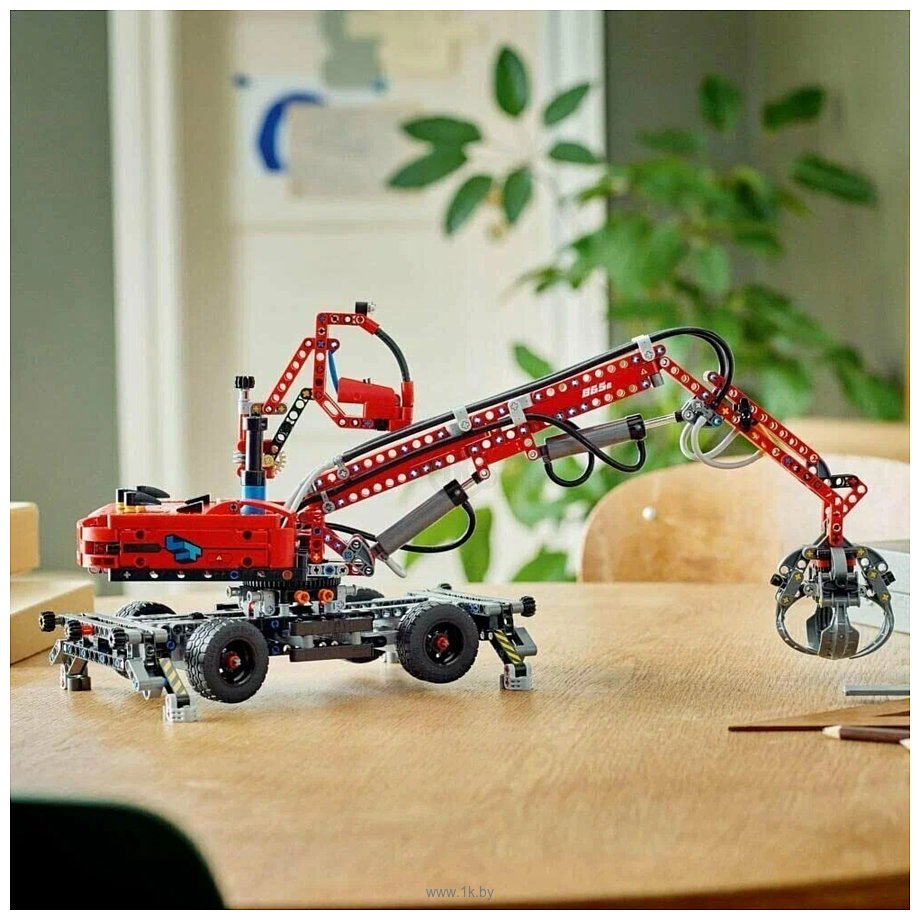 Фотографии Конструктор LEGO Technic 42144 Грейферный погрузчик