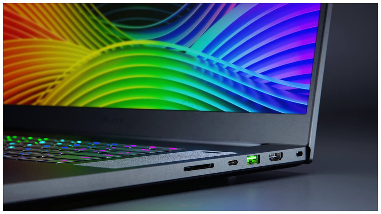 Фотографии Razer Blade Pro 17 RZ09-02877E92-R3E1