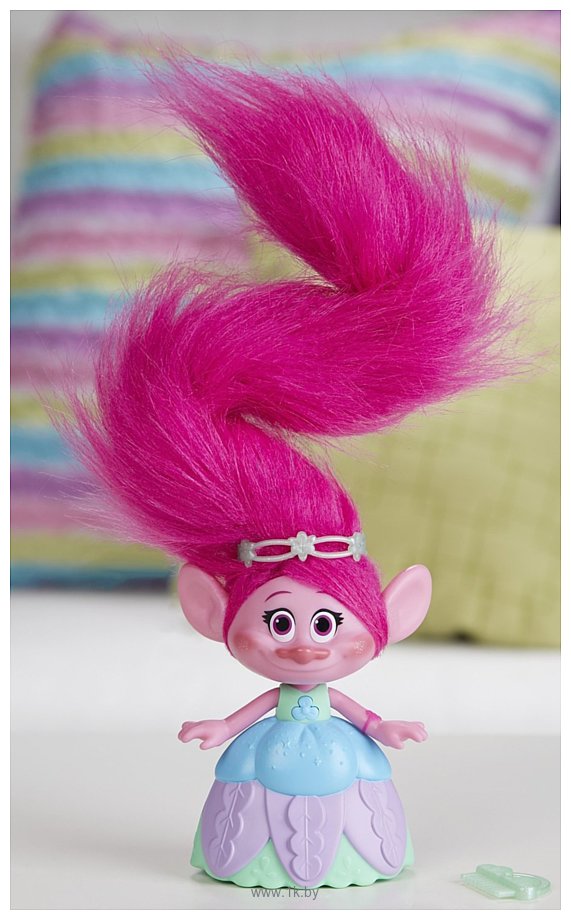 Фотографии Hasbro Trolls Поппи с супер длинными волосами C1305EU4