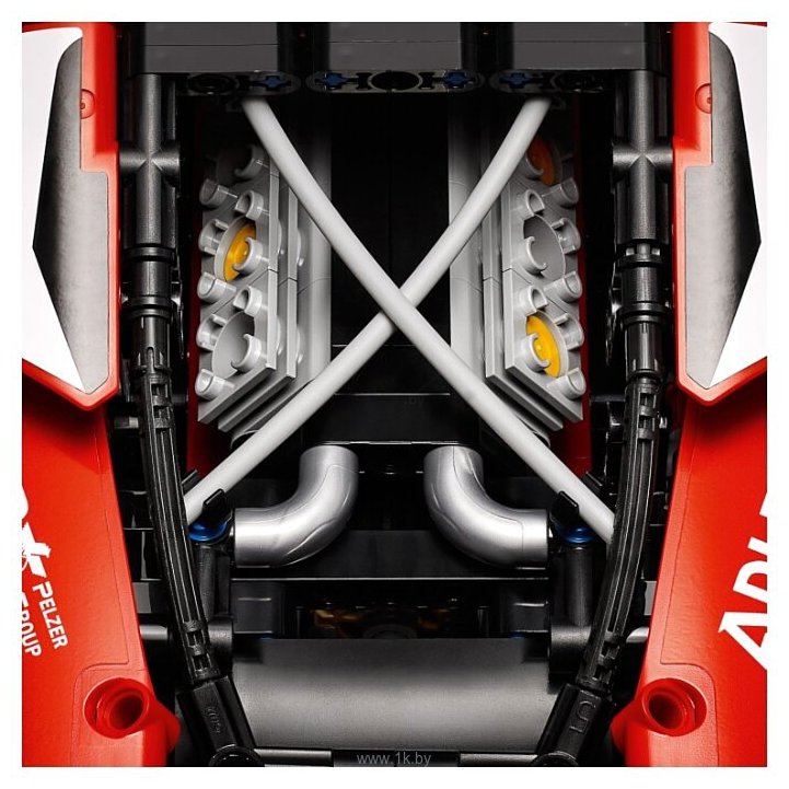 Фотографии LEGO Technic 42125 Ferrari 488 GTE AF Corse #51